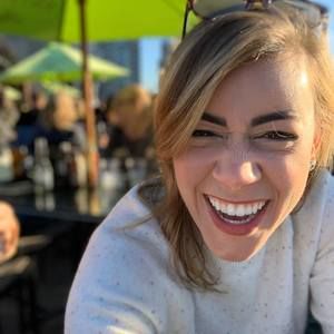 Meet your Posher, Andrea